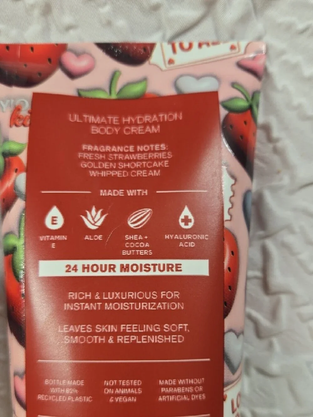 Bath & Body Works Strawberry Pound Cake Body Wash & Body Cream - Pink, Red